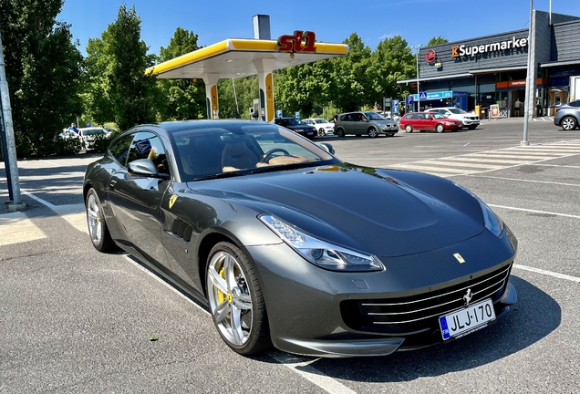 Ferrari GTC4Lusso
