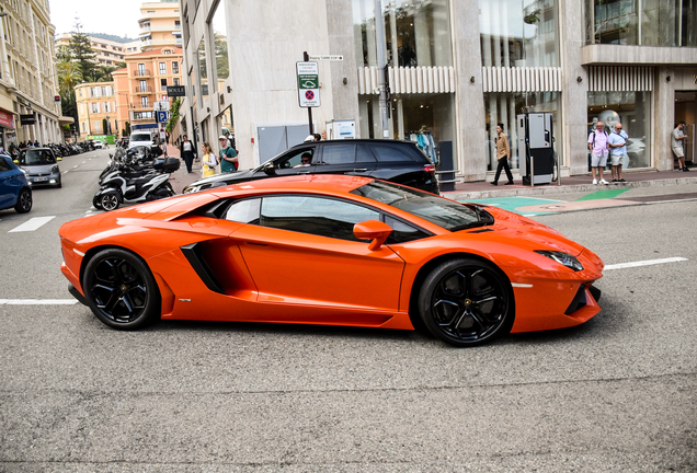 Lamborghini Aventador LP700-4