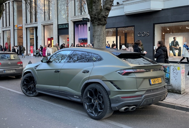 Lamborghini Urus Performante