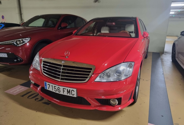 Mercedes-Benz S 65 AMG V221