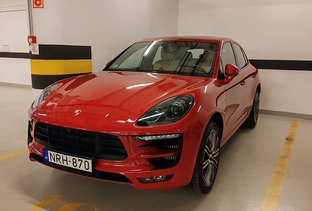 Porsche 95B Macan GTS