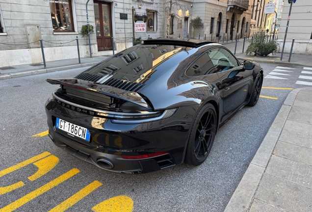 Porsche 992 Carrera 4 GTS MkI
