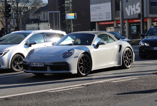 Porsche 992 Turbo Cabriolet