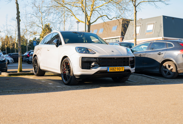 Porsche Cayenne Coupé Turbo E-Hybrid