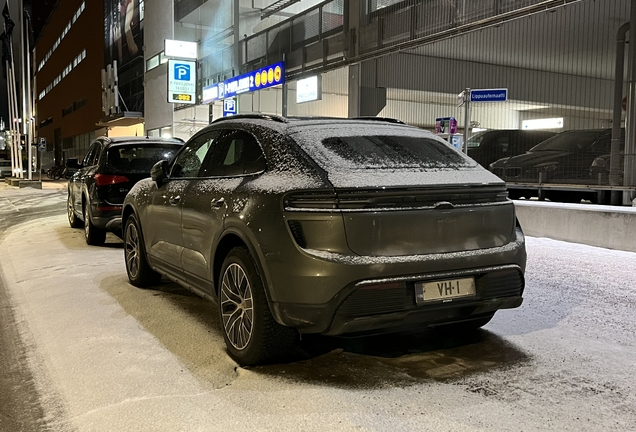 Porsche Macan EV Turbo
