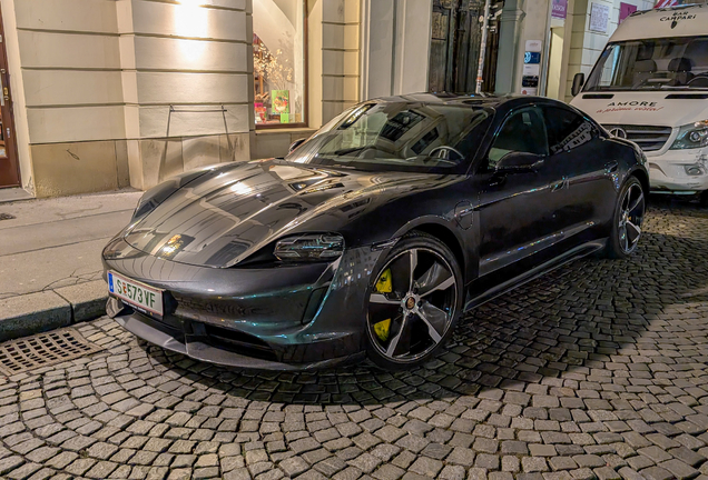 Porsche Taycan Turbo S