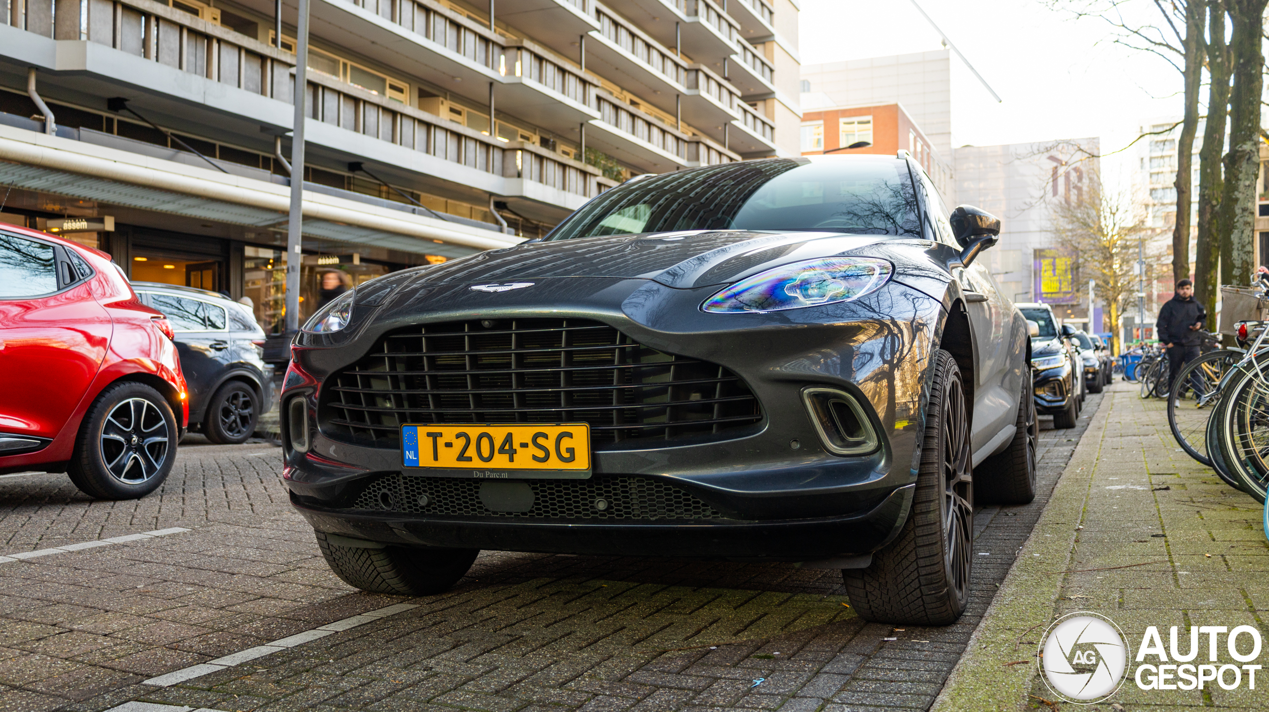 Aston Martin DBX