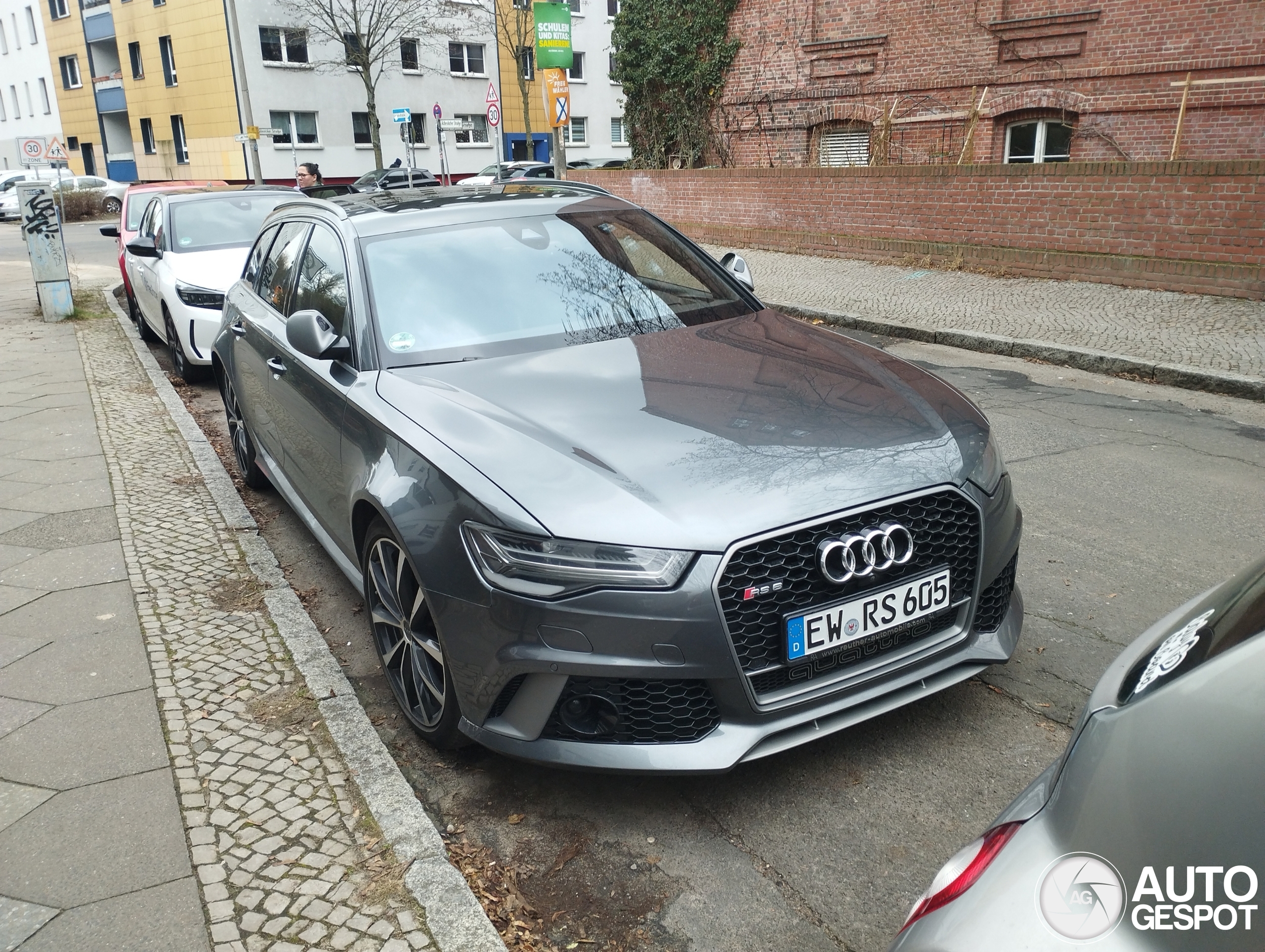 Audi RS6 Avant C7 2015