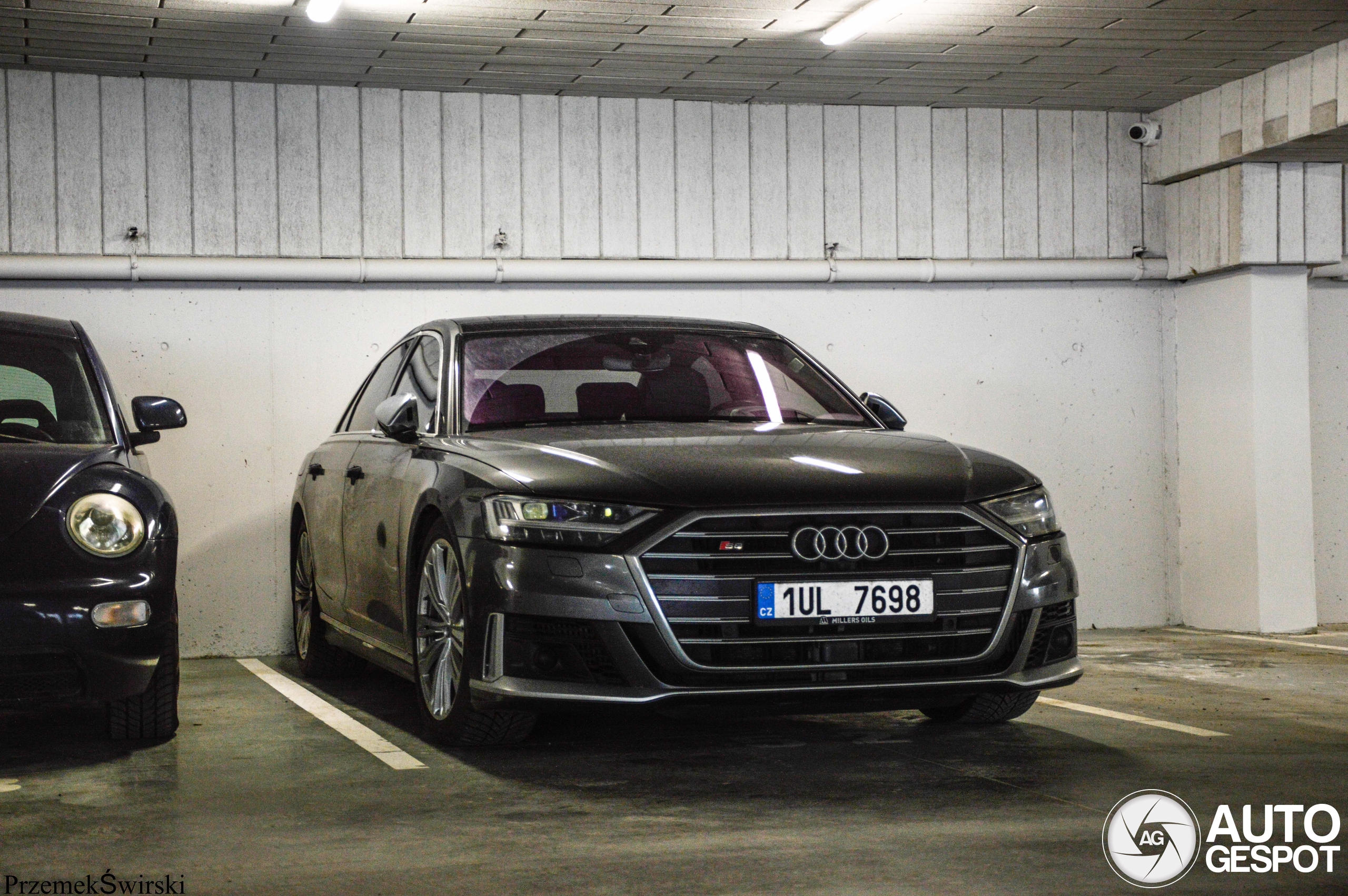 Audi S8 D5