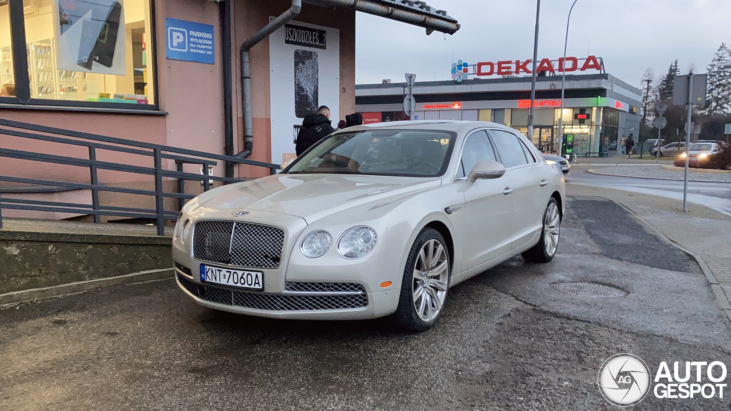Bentley Flying Spur W12