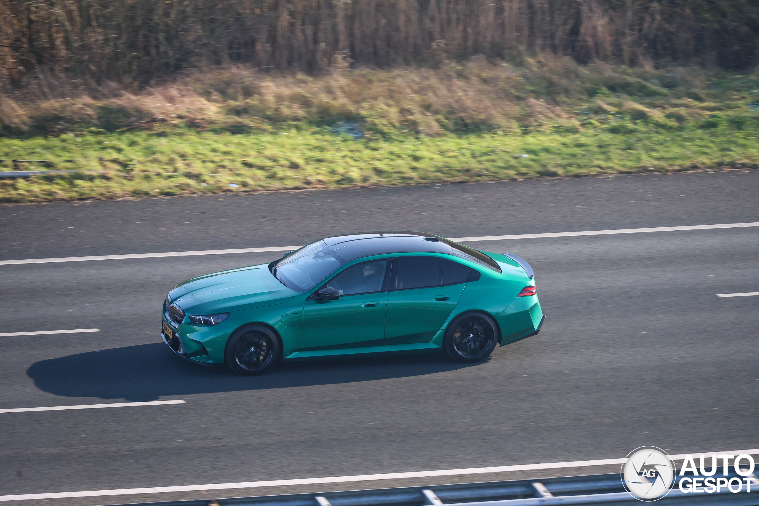 BMW M5 G90