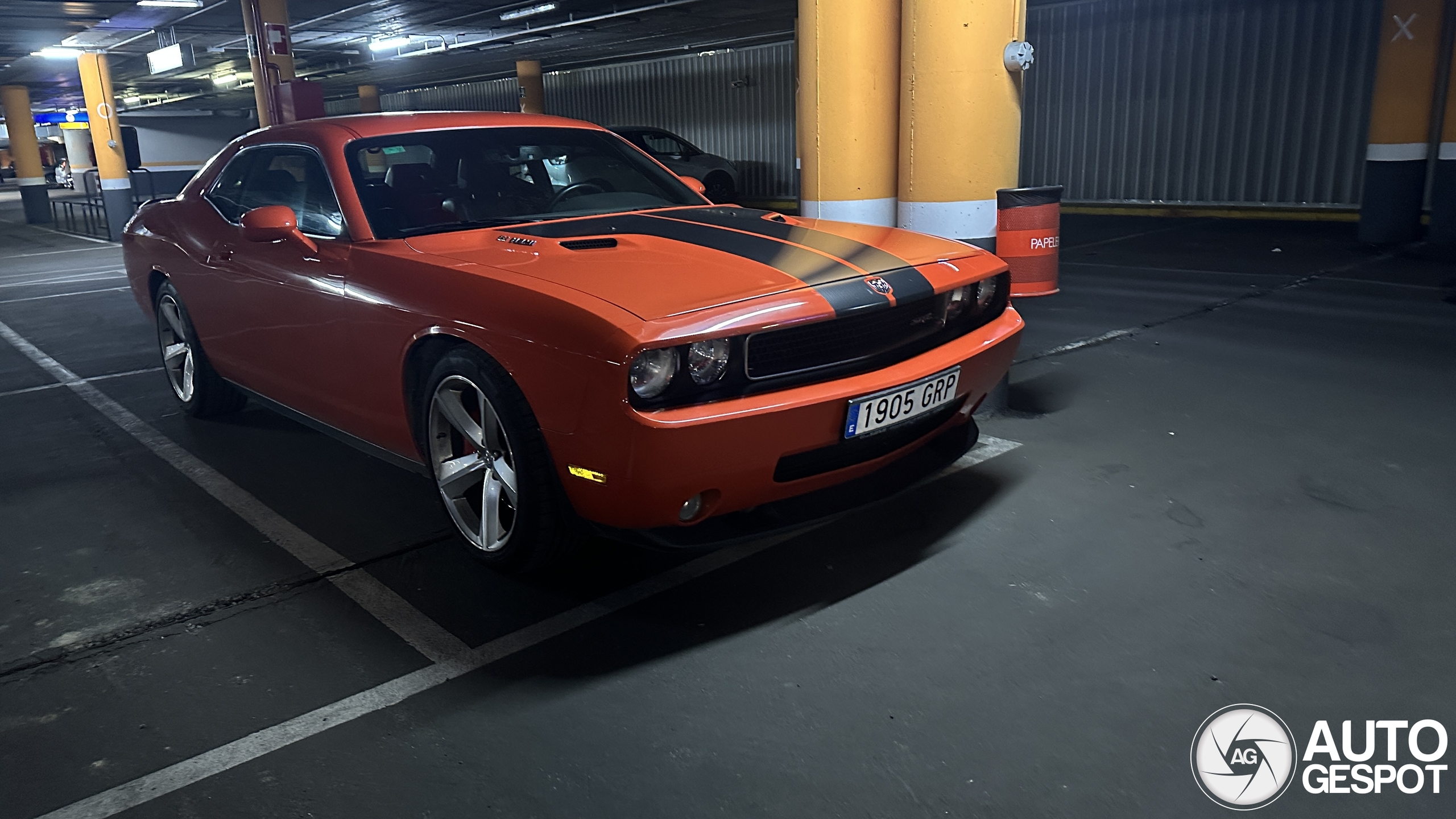 Dodge Challenger SRT-8