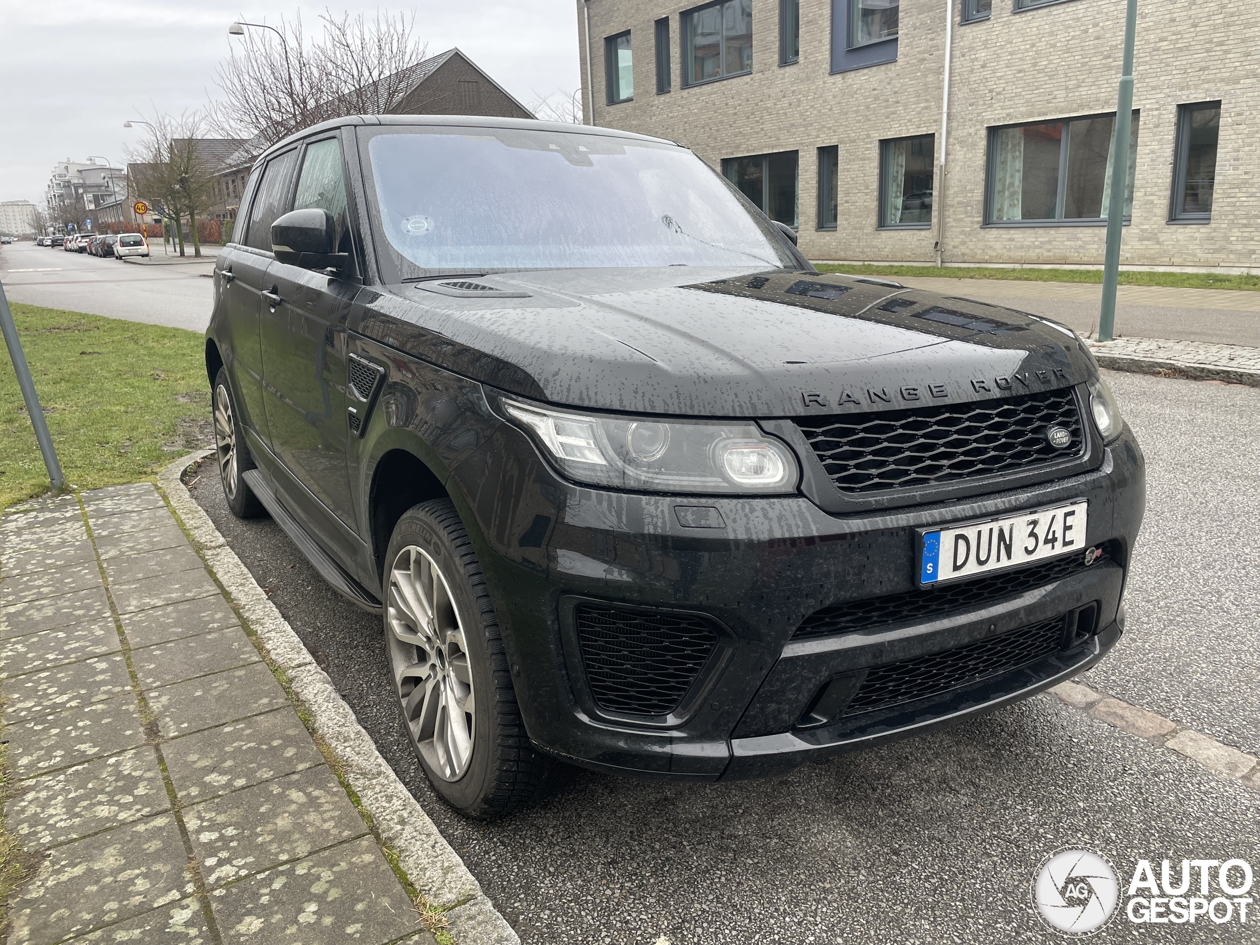 Land Rover Range Rover Sport SVR