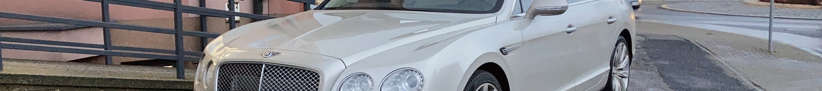 Bentley Flying Spur W12