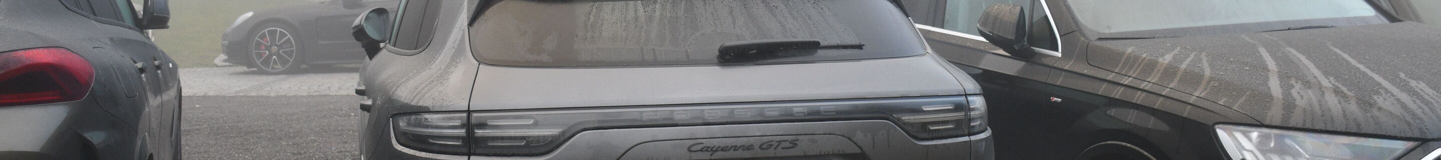 Porsche 9YA Cayenne GTS