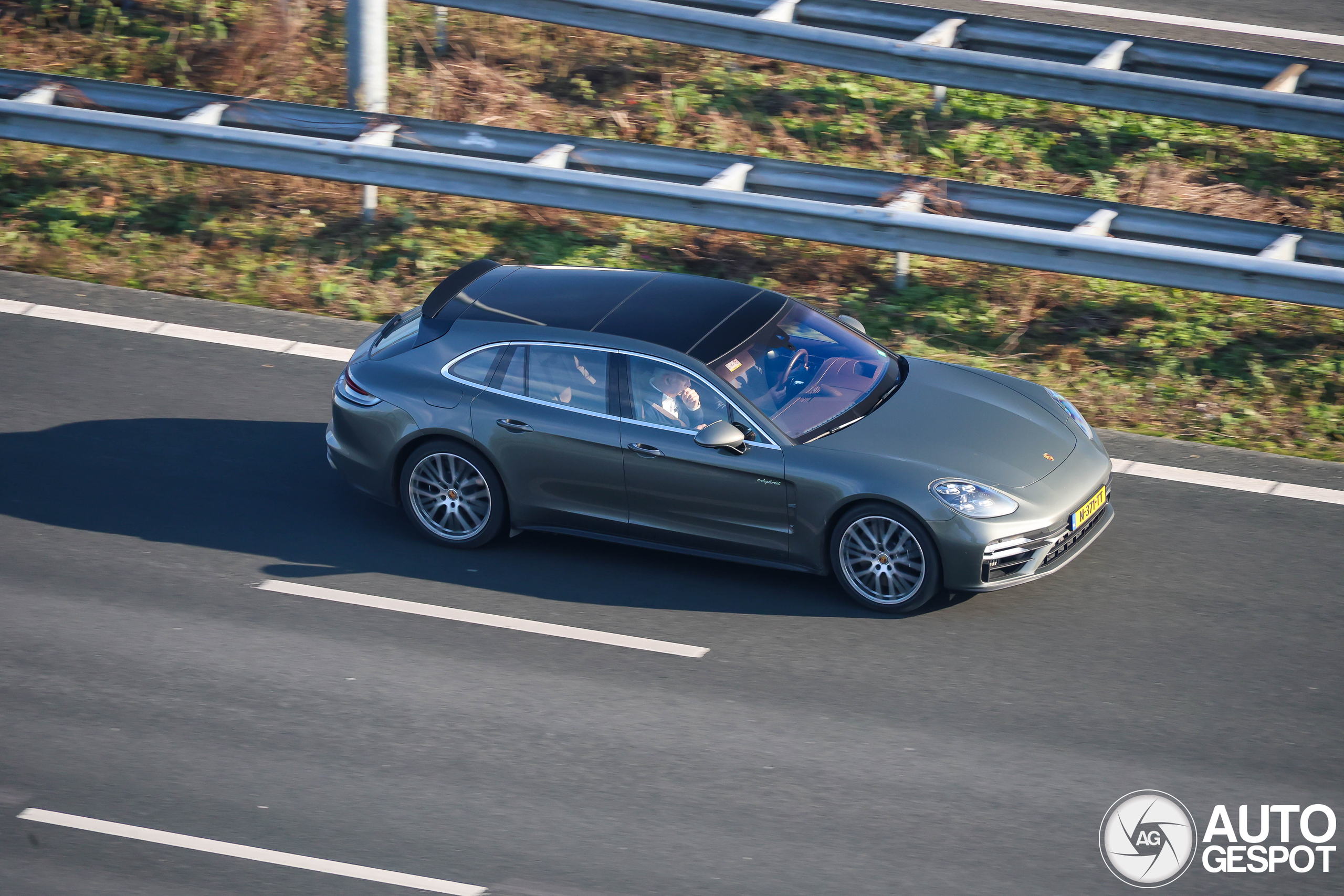 Porsche 971 Panamera Turbo S E-Hybrid Sport Turismo MkII