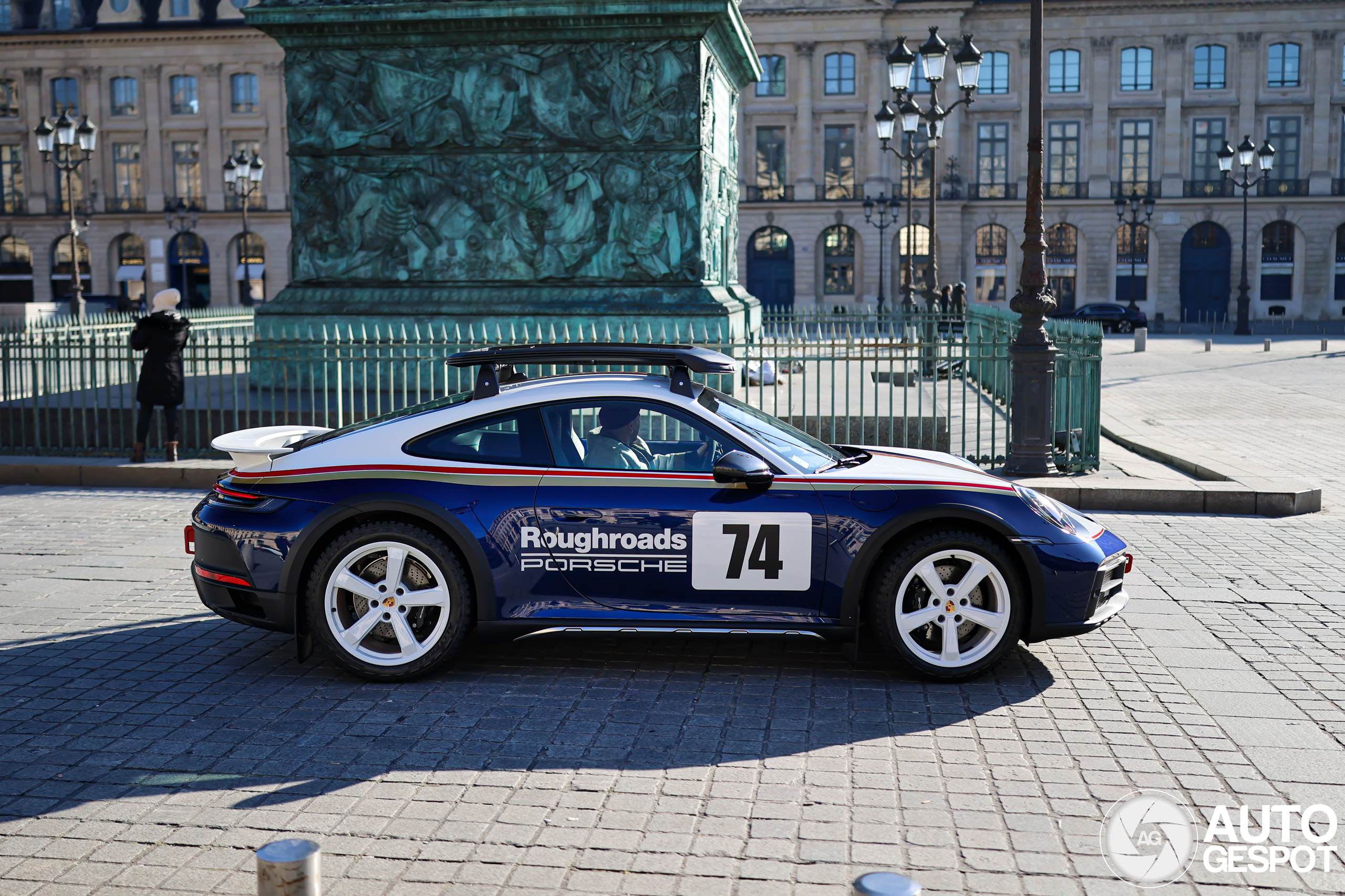 Porsche 992 Dakar