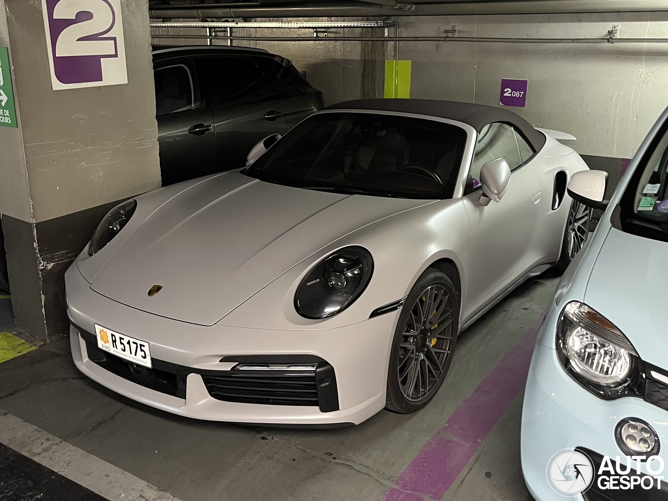 Porsche 992 Turbo S Cabriolet