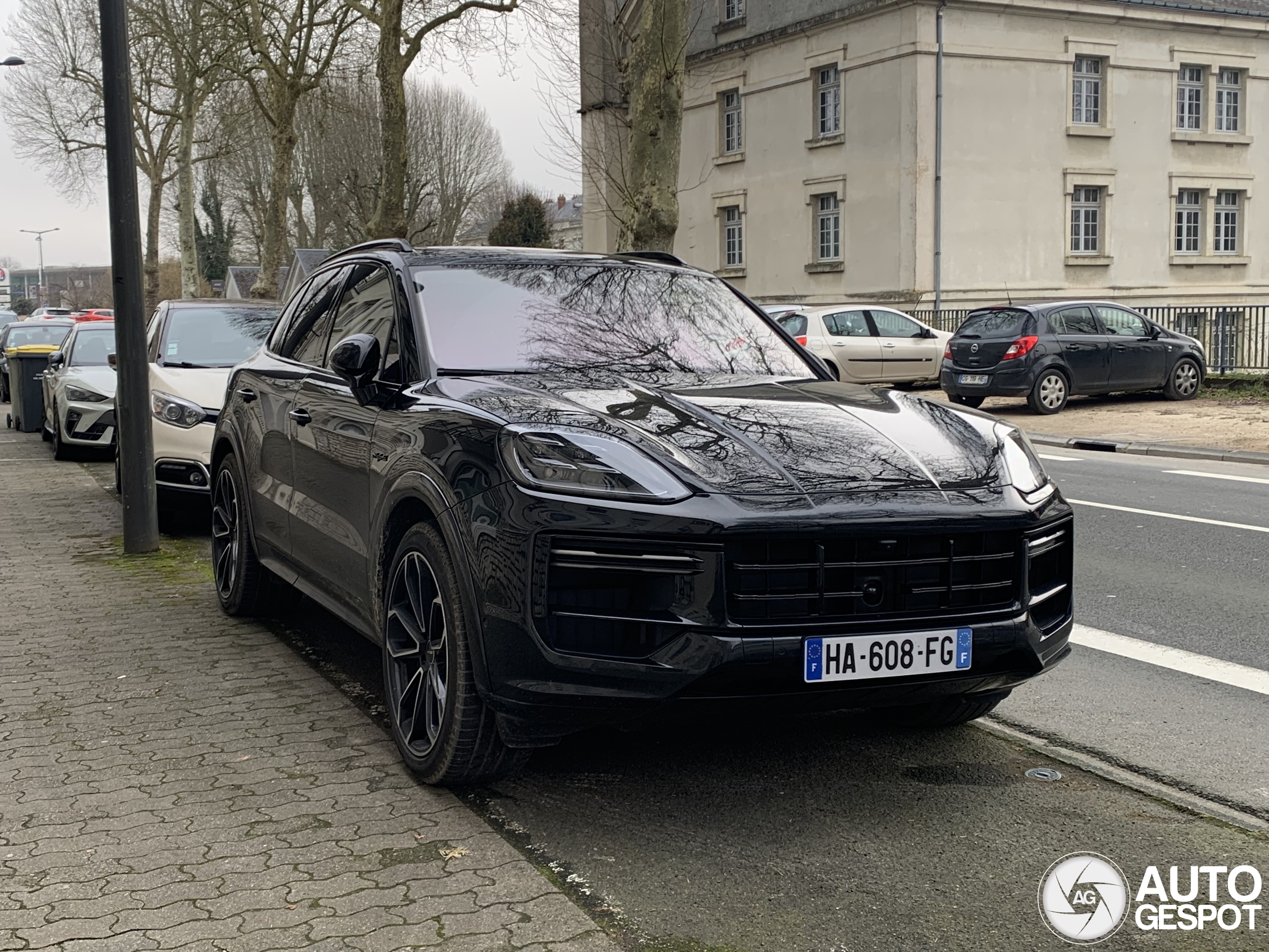 Porsche 9YA Cayenne Turbo E-Hybrid