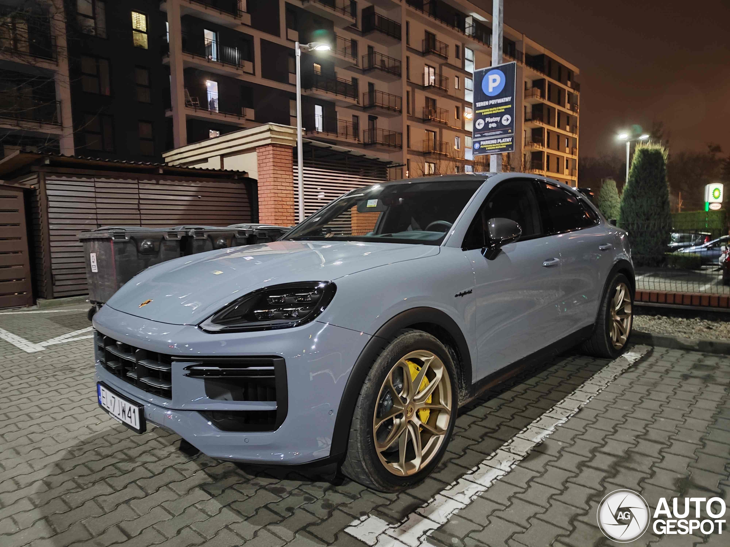 Porsche Cayenne Coupé Turbo E-Hybrid