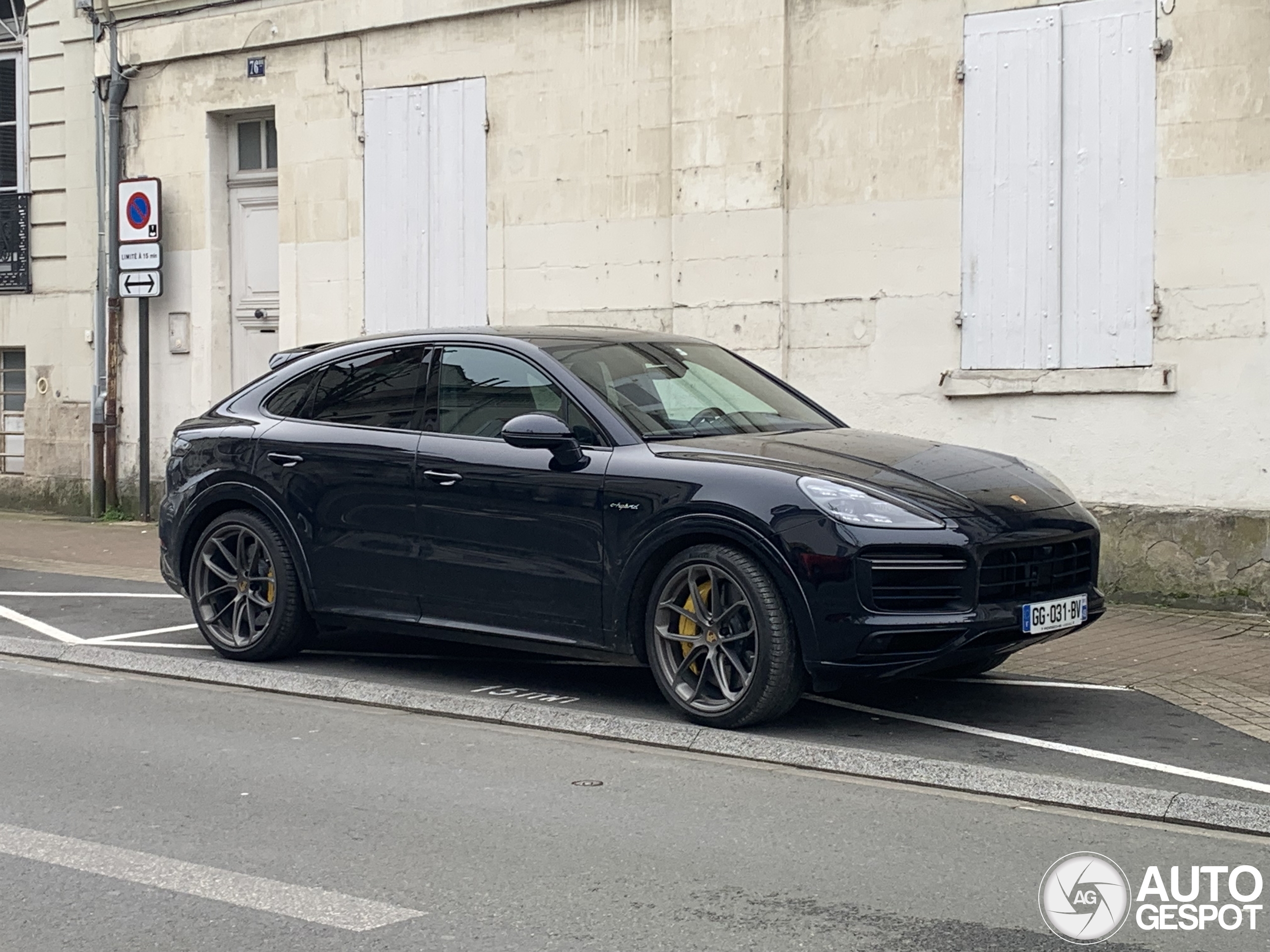 Porsche Cayenne Coupé Turbo S E-Hybrid