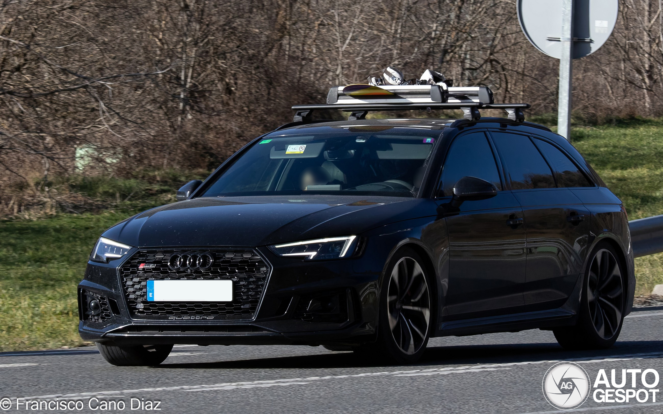 Audi RS4 Avant B9
