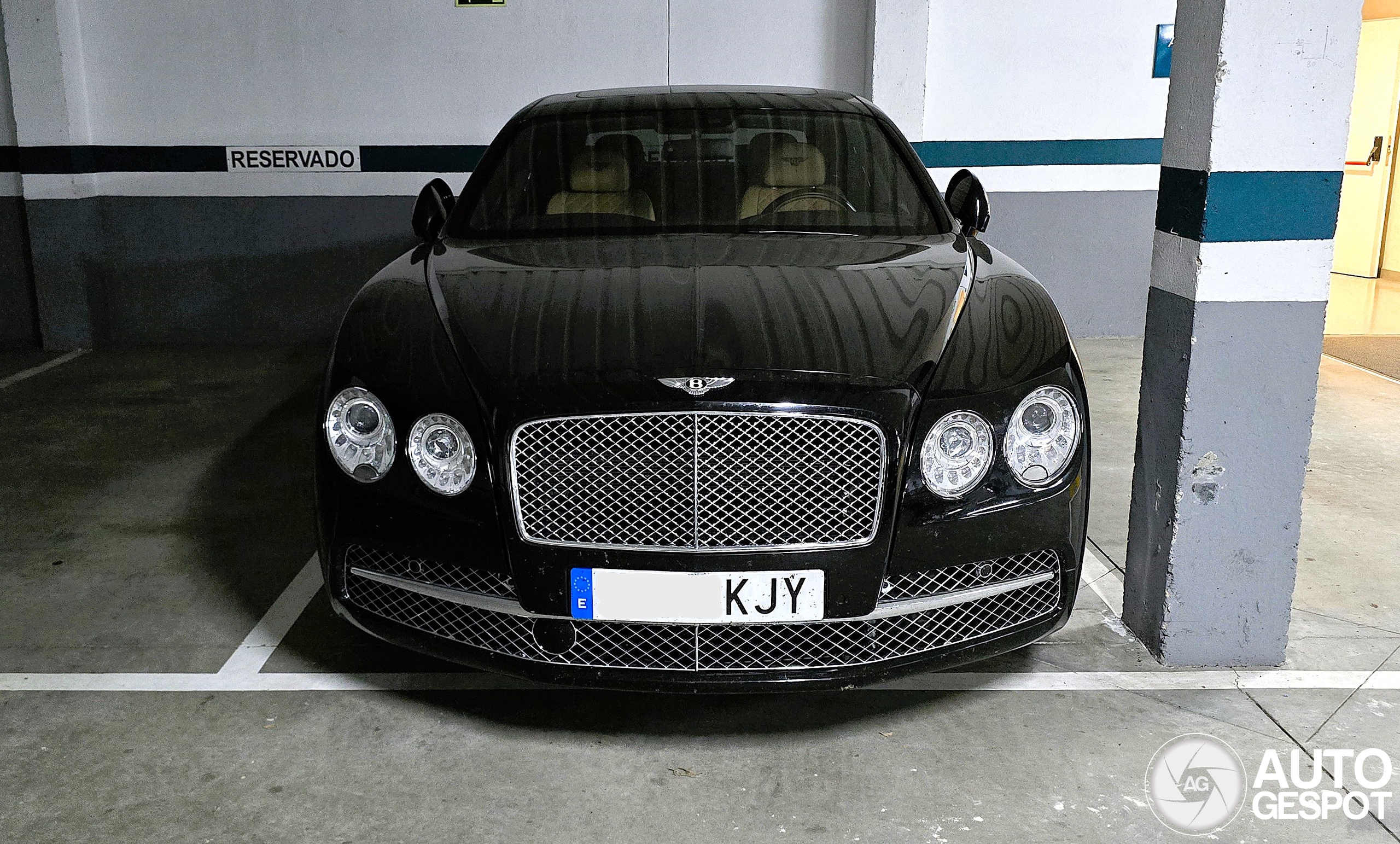Bentley Flying Spur W12