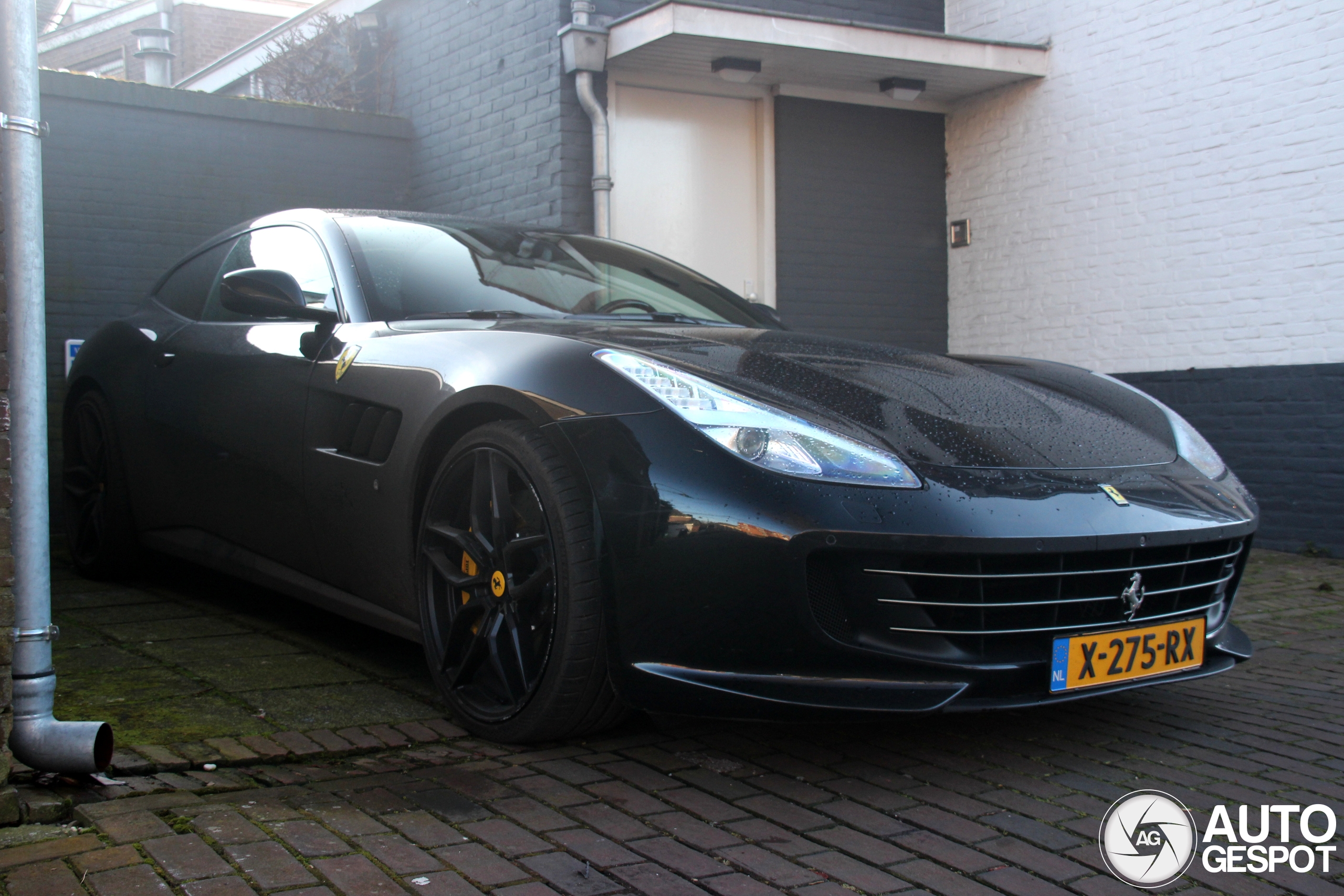 Ferrari GTC4Lusso T