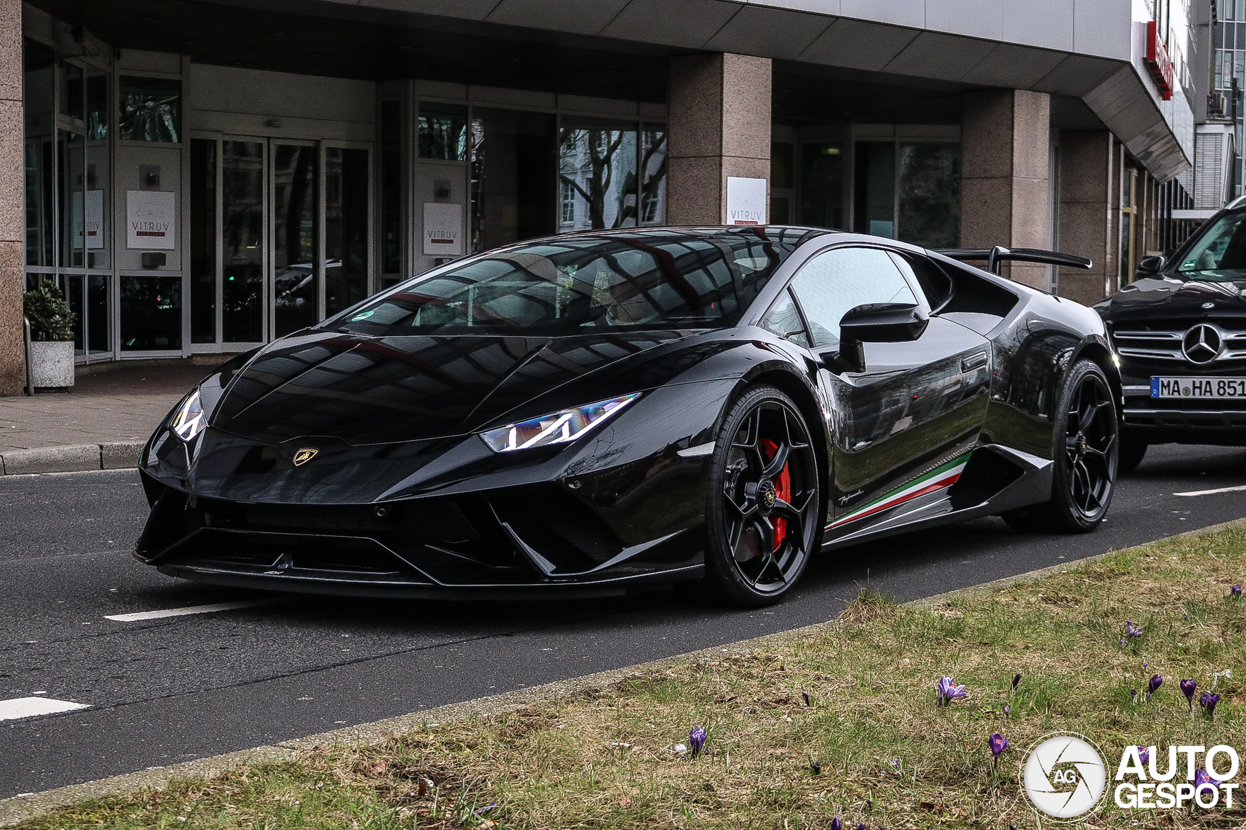 Lamborghini Huracán LP640-4 Performante