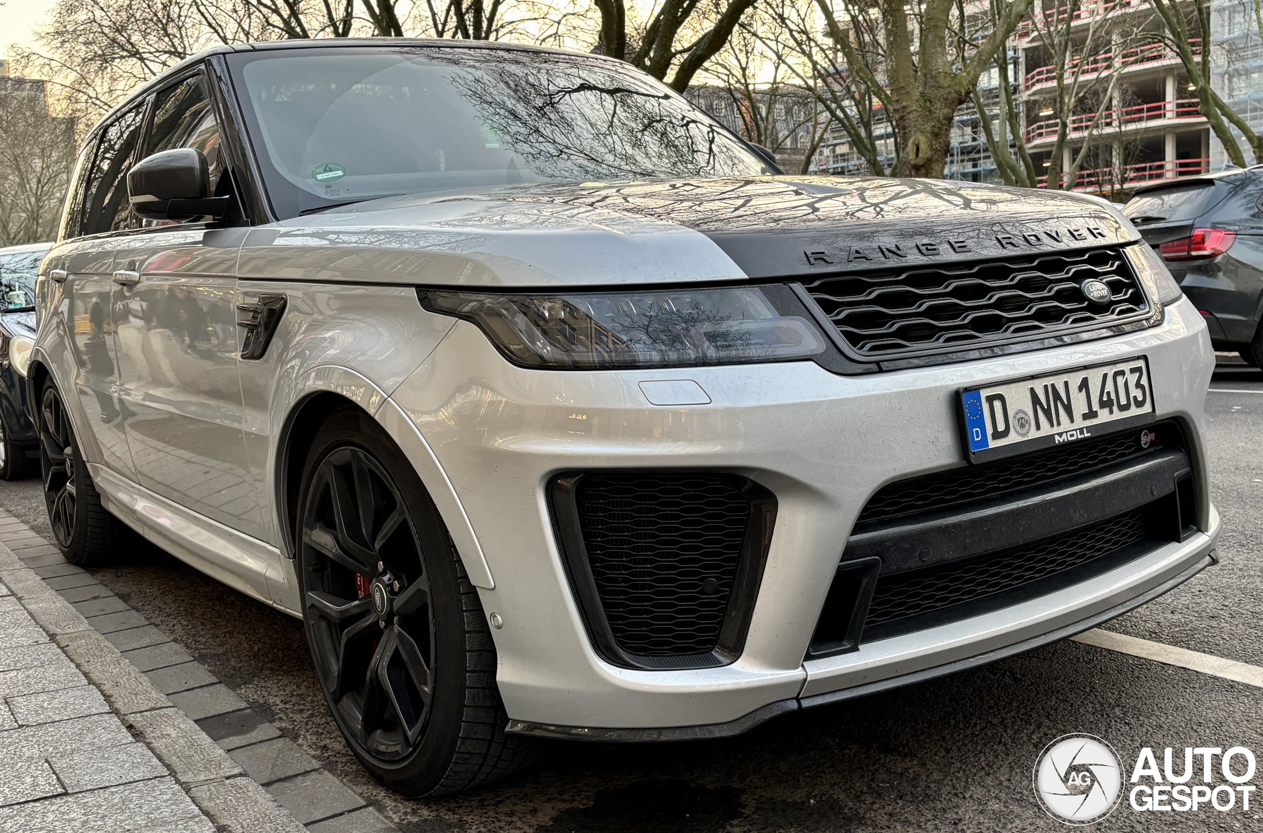 Land Rover Range Rover Sport SVR 2018 Carbon Edition