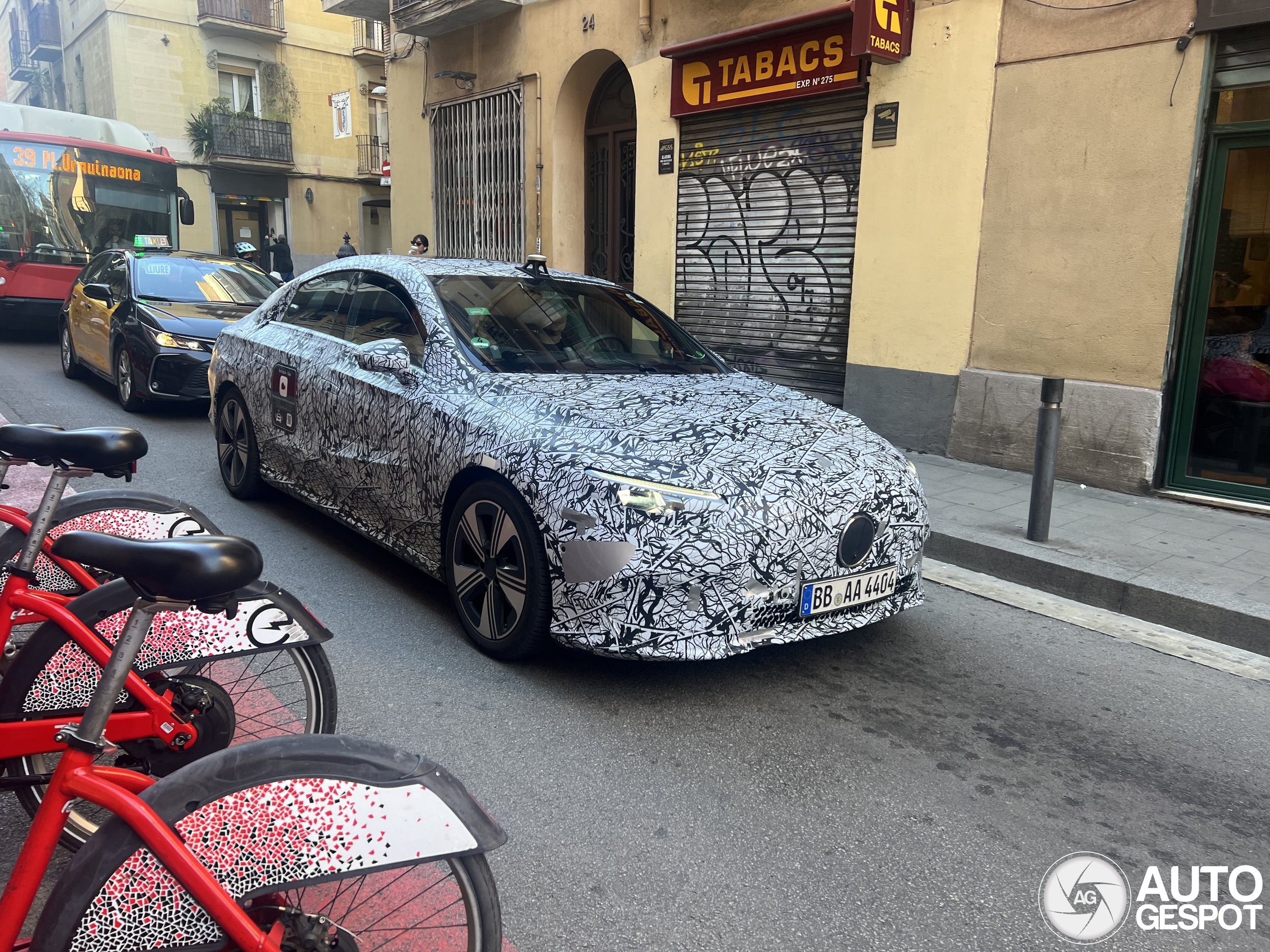Mercedes-Benz CLA EV 2025
