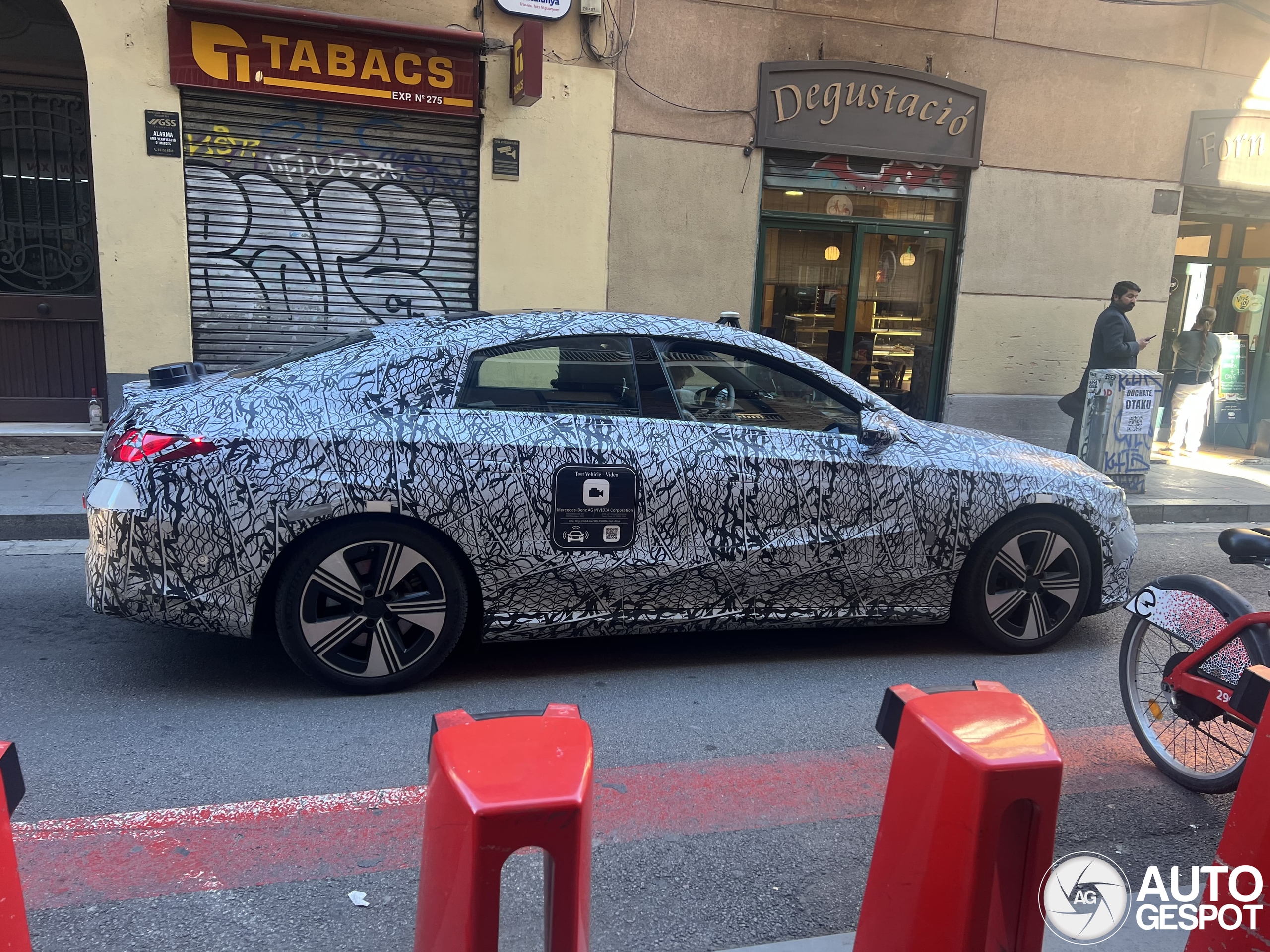 Mercedes-Benz CLA EV 2025