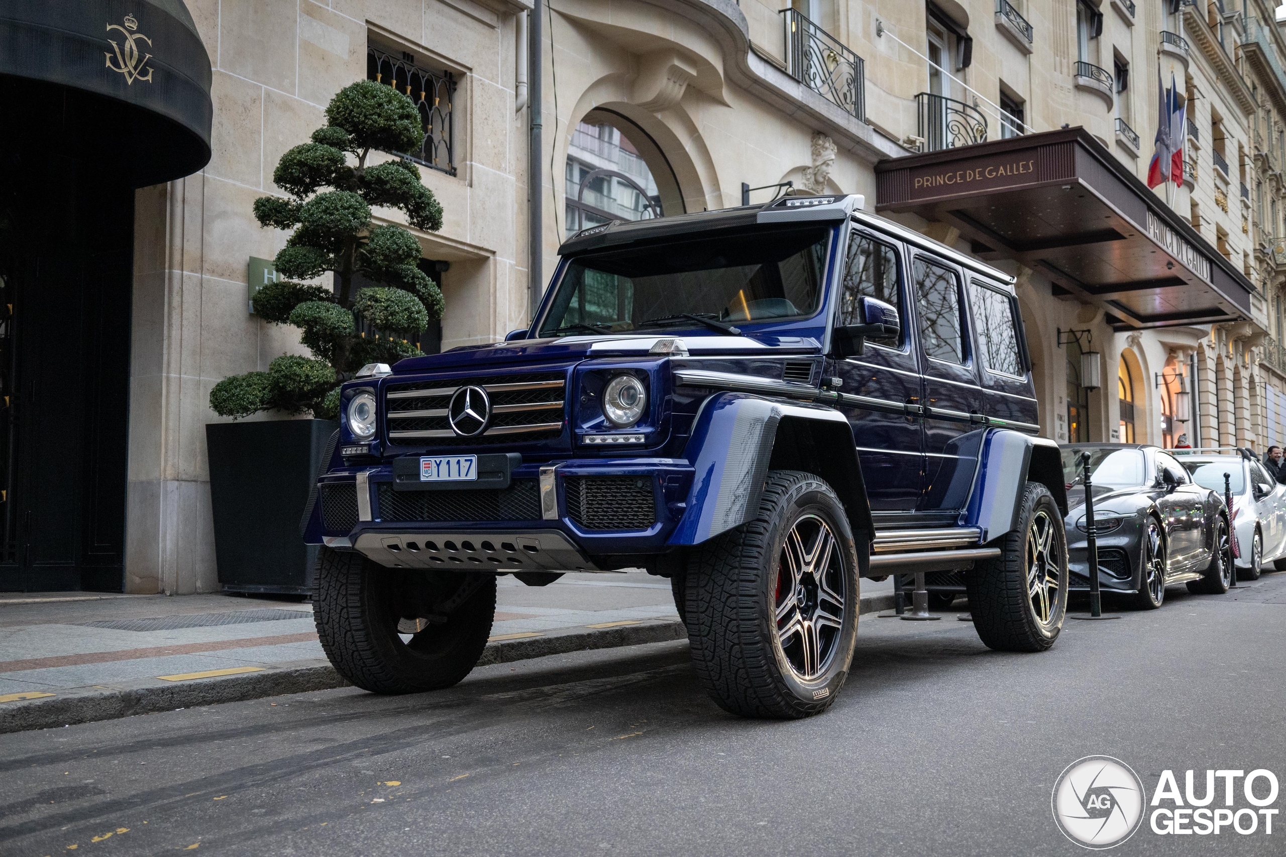 Mercedes-Benz G 500 4X4²