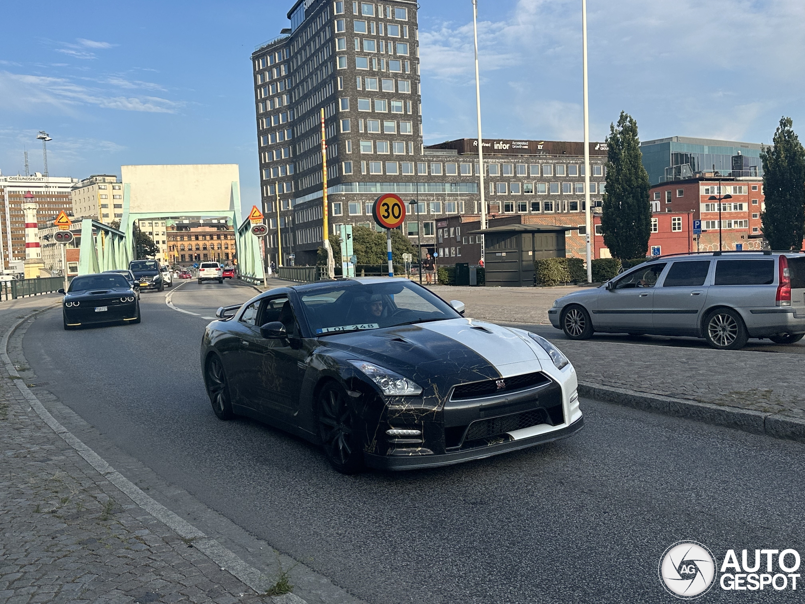 Nissan GT-R 2011