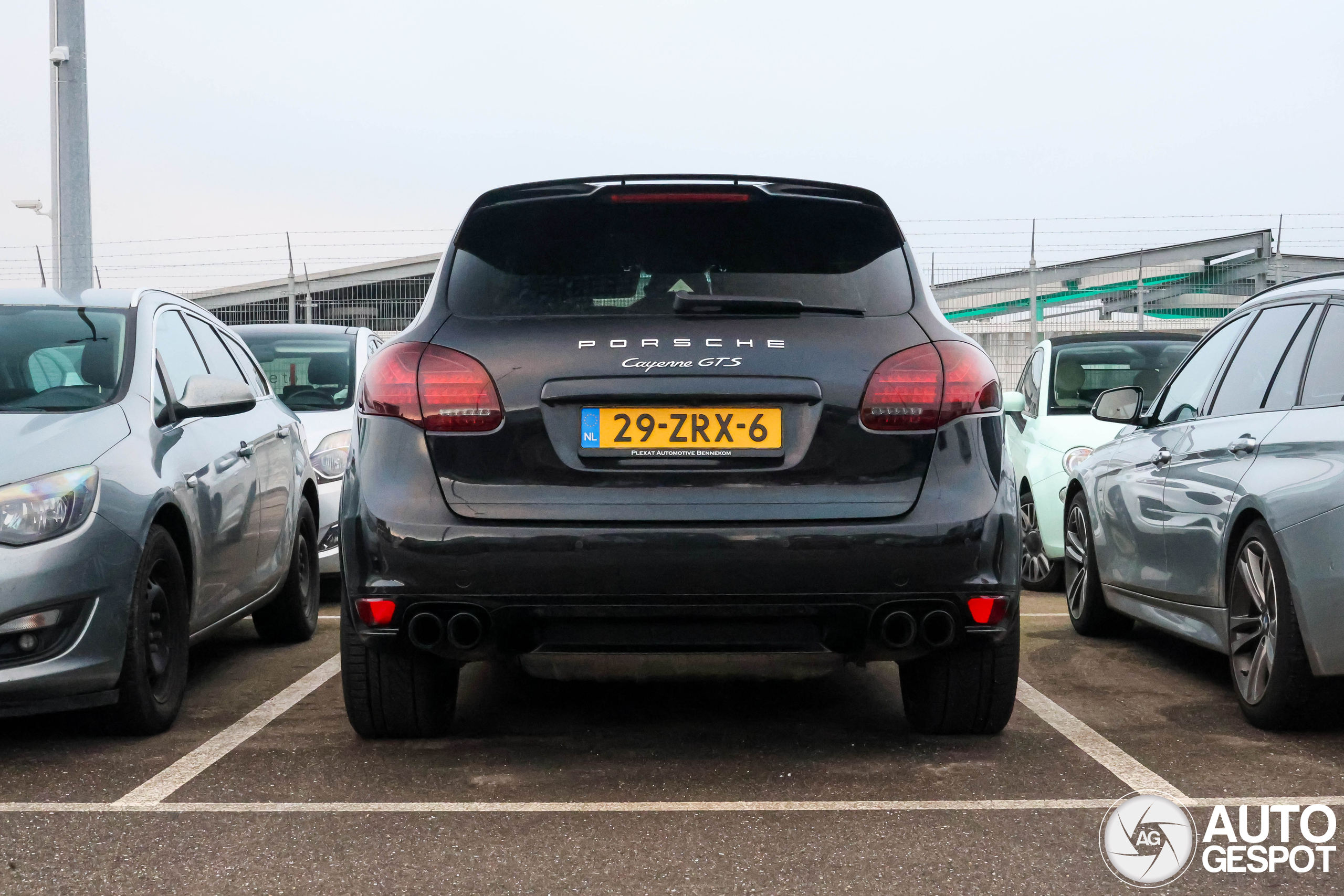Porsche 958 Cayenne GTS