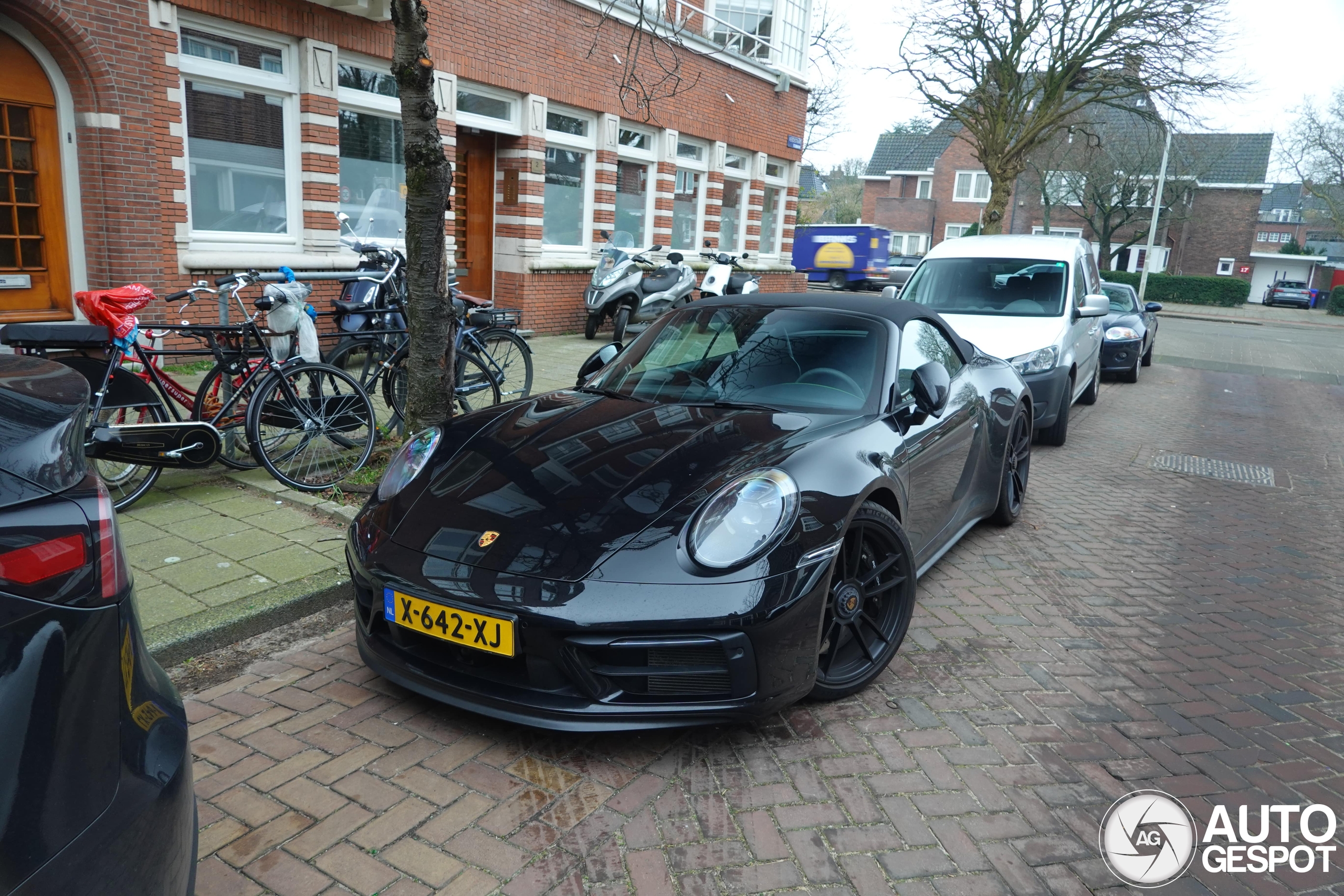 Porsche 992 Carrera GTS Cabriolet
