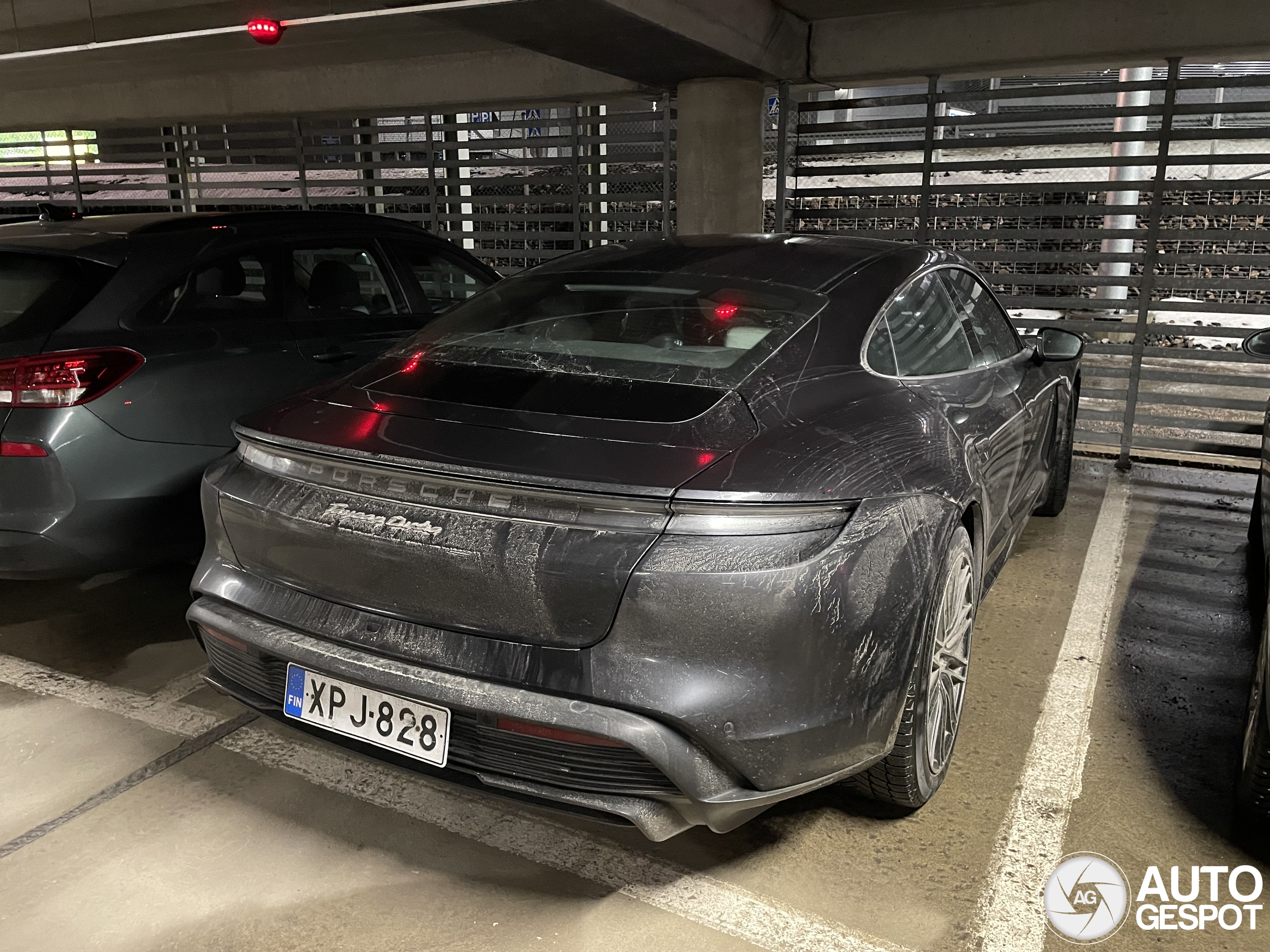Porsche Taycan Turbo