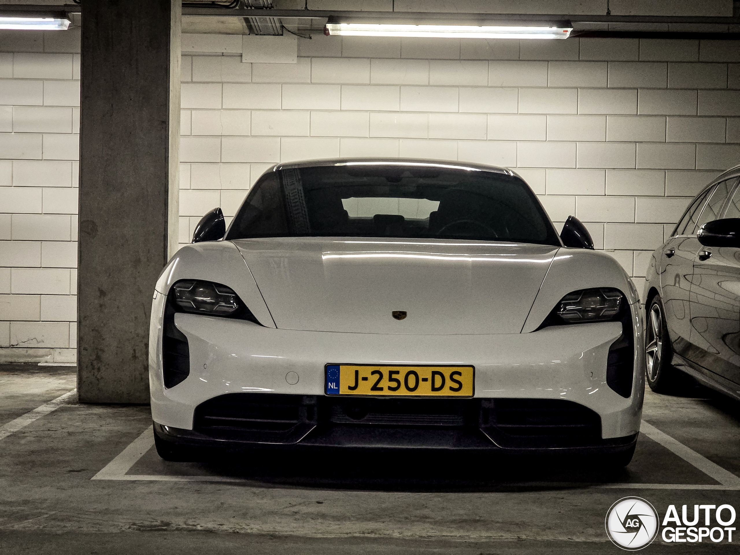 Porsche Taycan Turbo S
