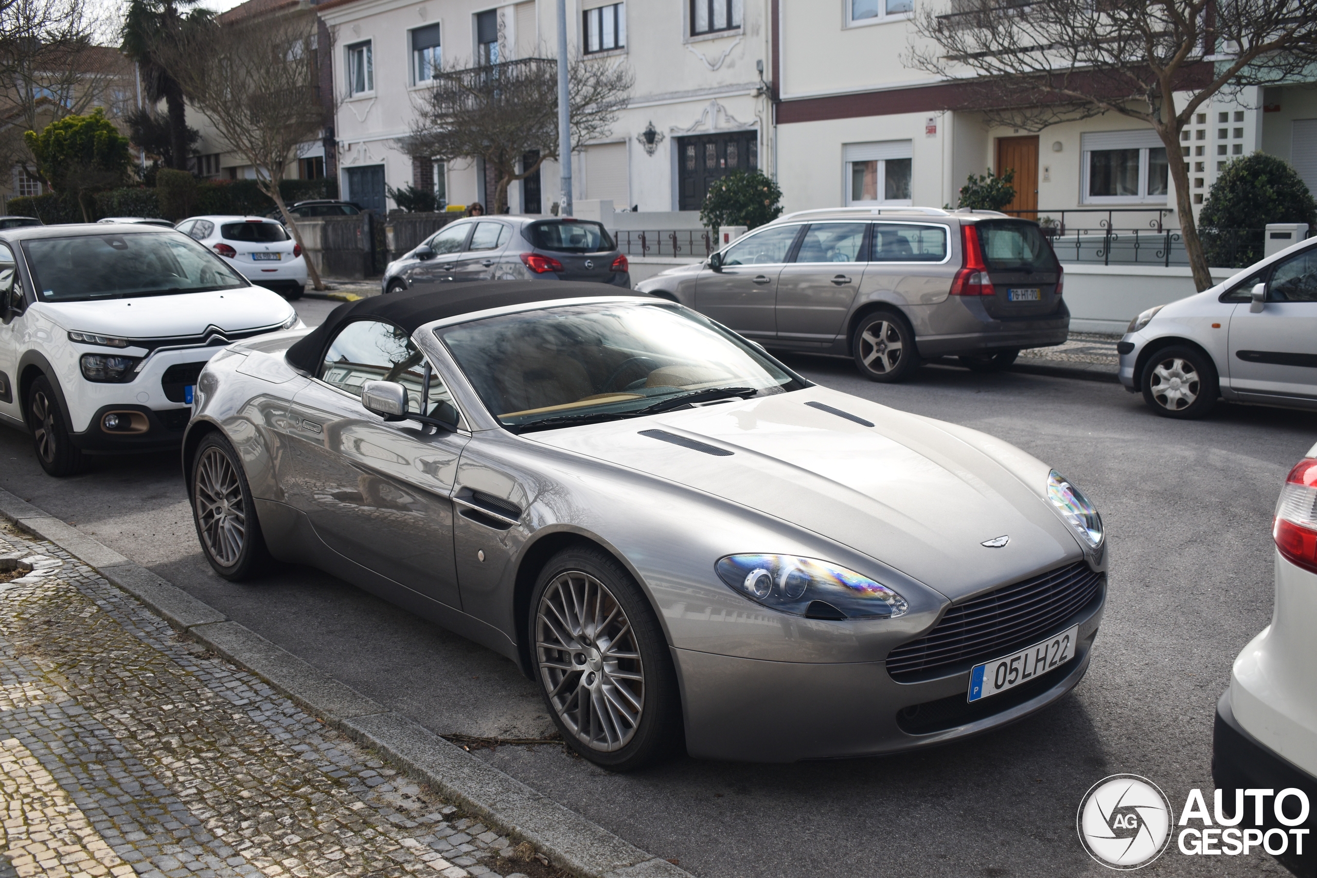 Aston Martin V8 Vantage Roadster