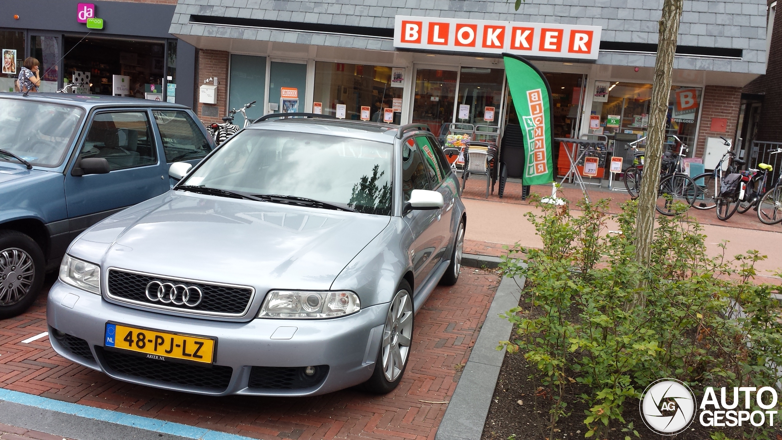 Audi RS4 Avant B5