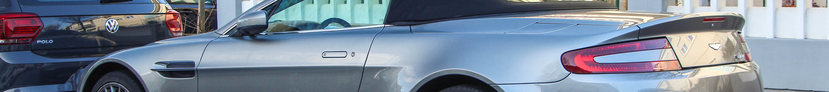 Aston Martin V8 Vantage Roadster