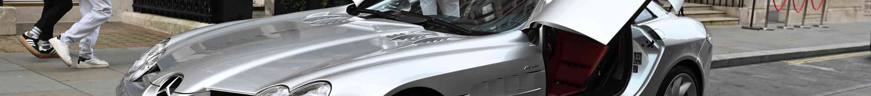 Mercedes-Benz SLR McLaren