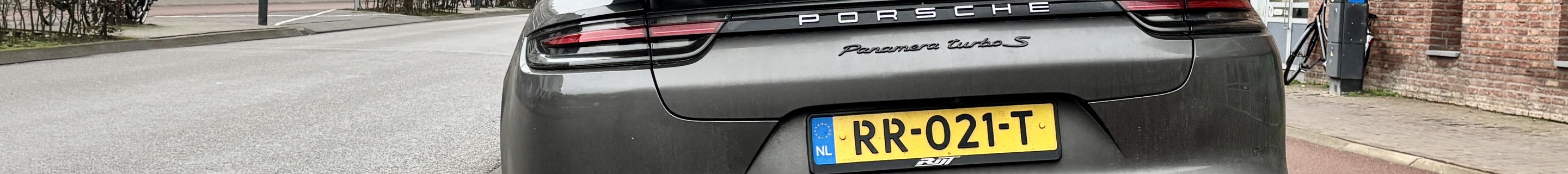 Porsche 971 Panamera Turbo S E-Hybrid