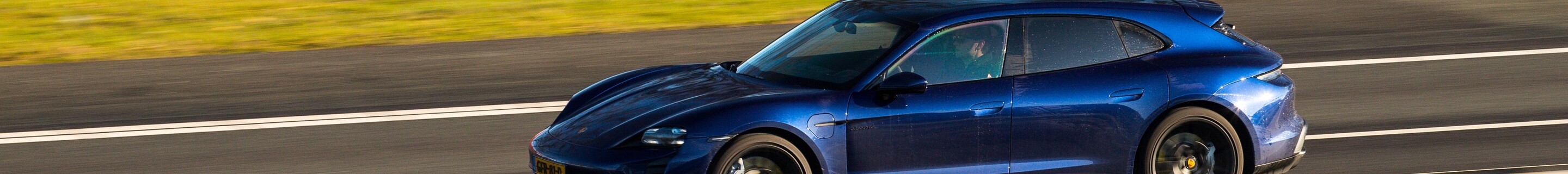 Porsche Taycan GTS Sport Turismo MkI