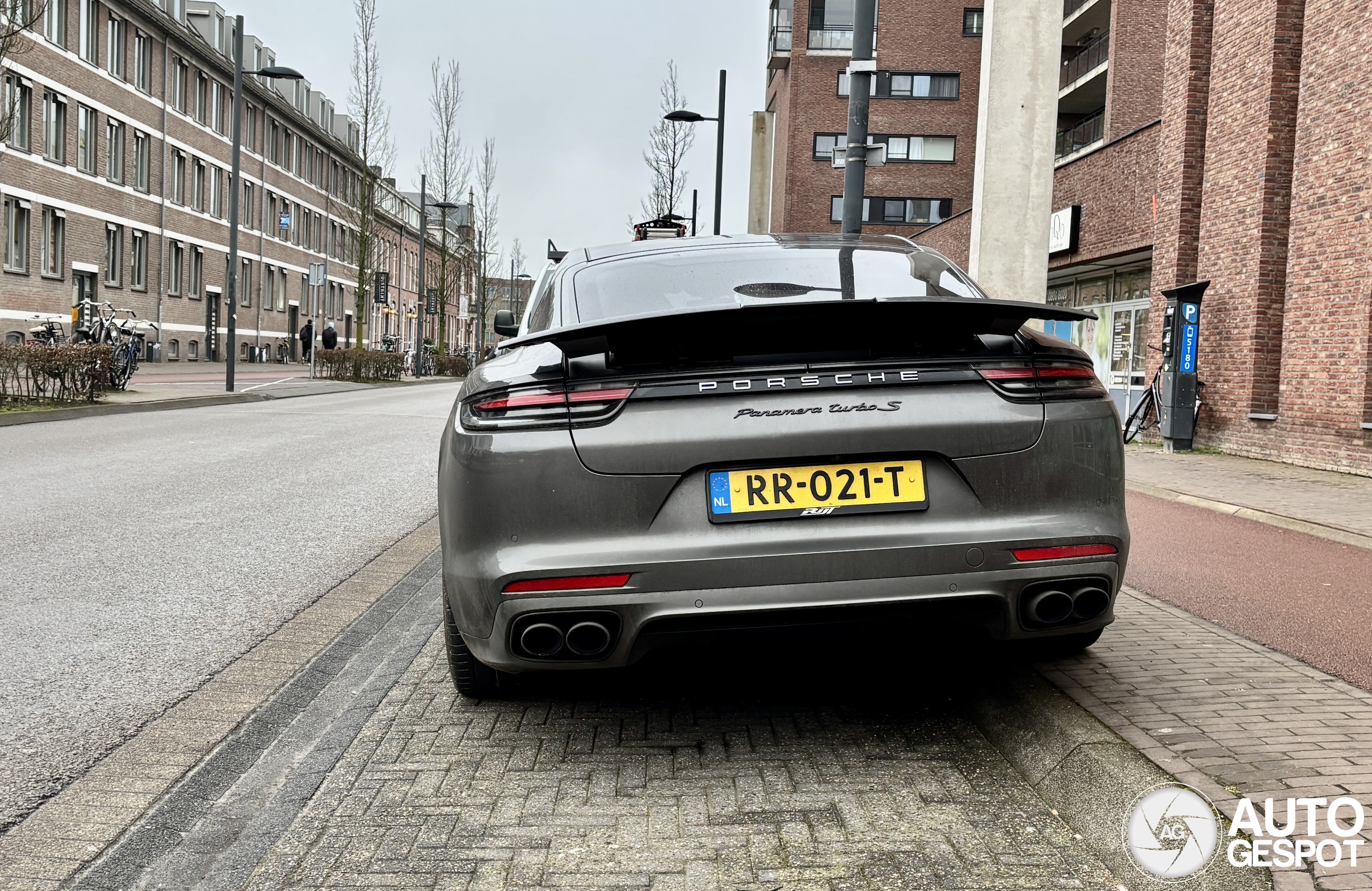Porsche 971 Panamera Turbo S E-Hybrid
