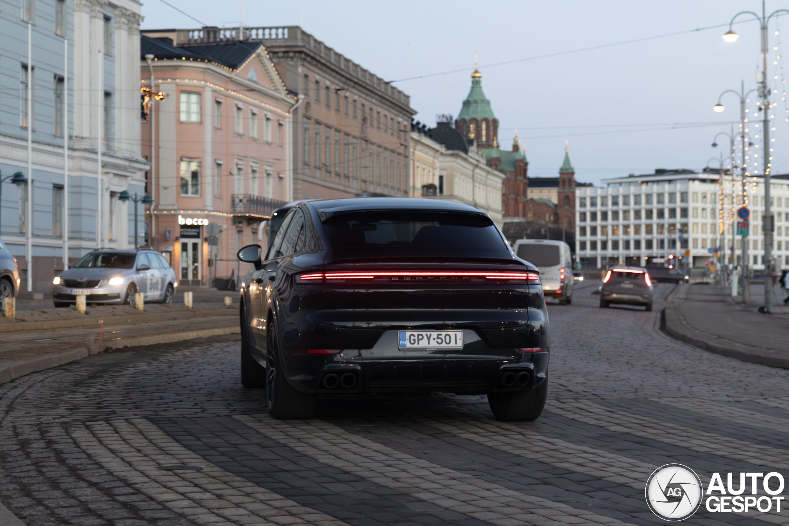 Porsche Cayenne Coupé Turbo E-Hybrid