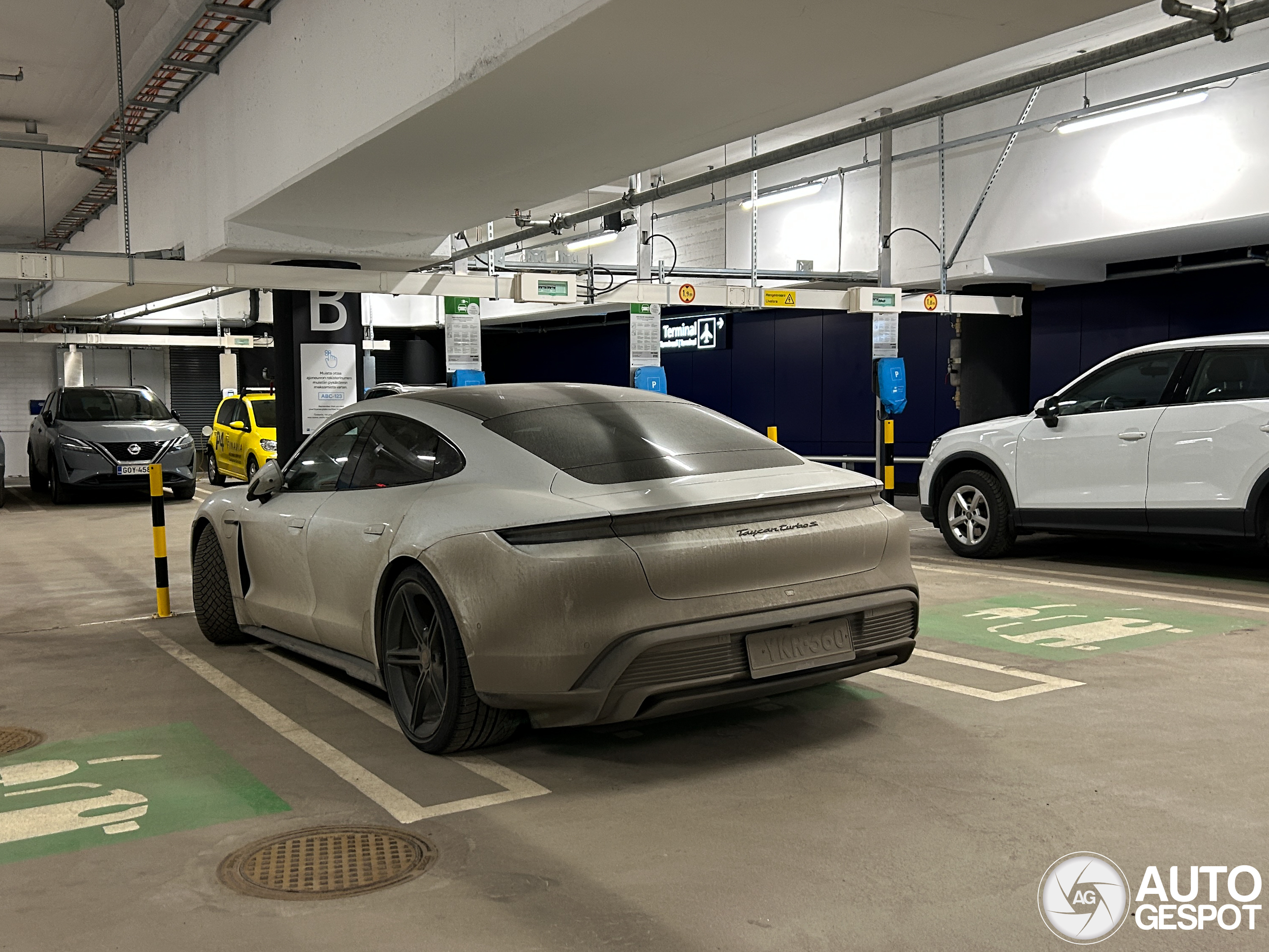 Porsche Taycan Turbo S