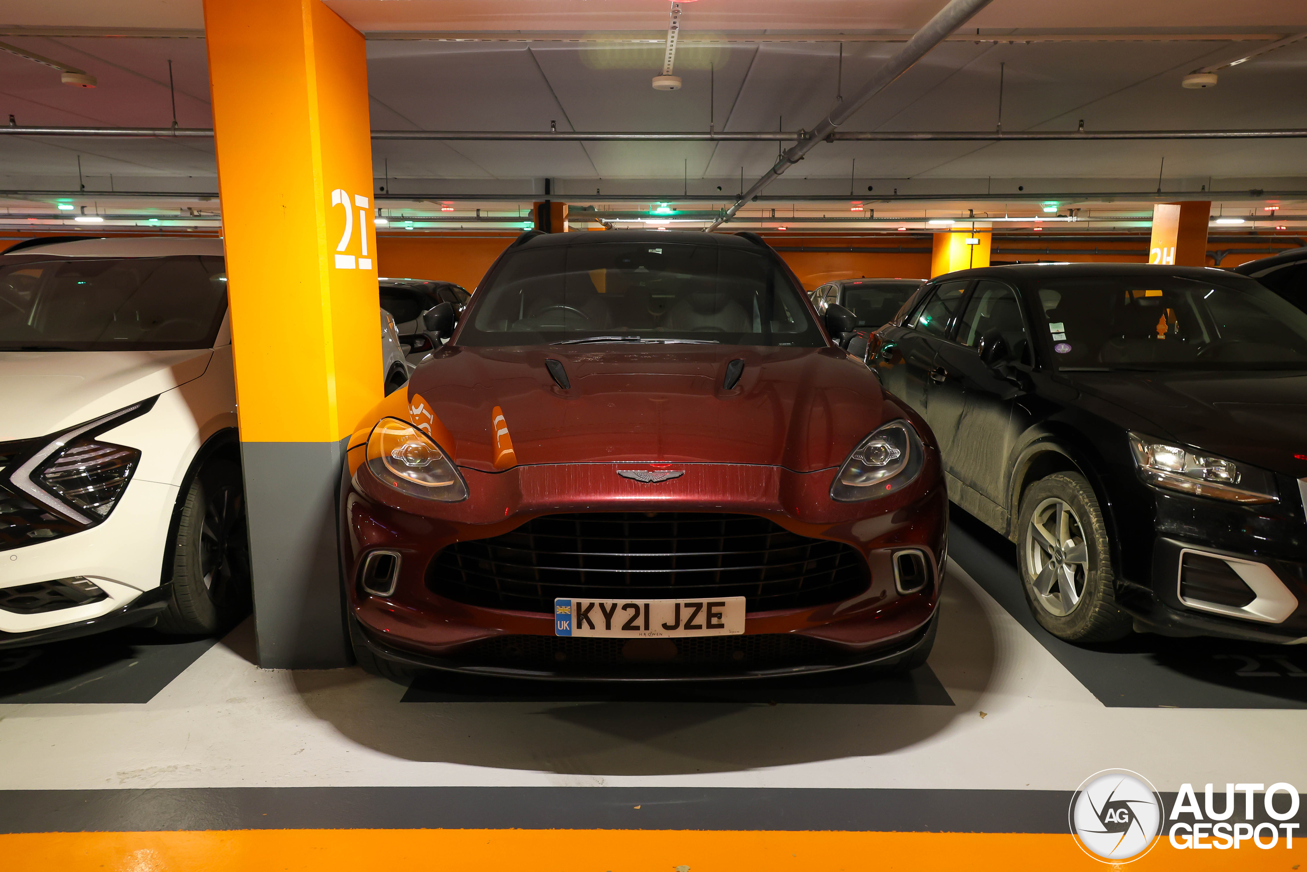Aston Martin DBX