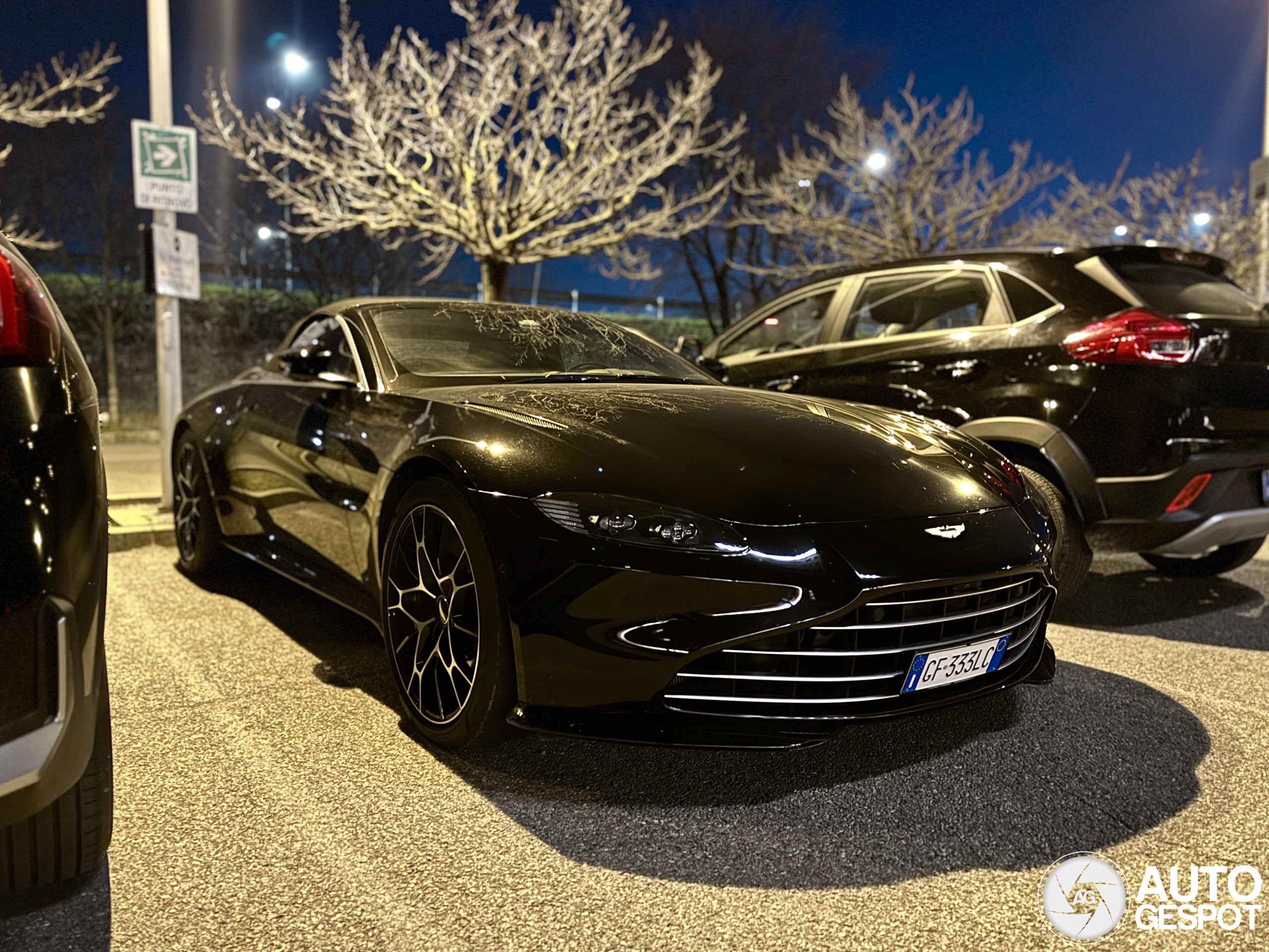 Aston Martin V8 Vantage Roadster 2020