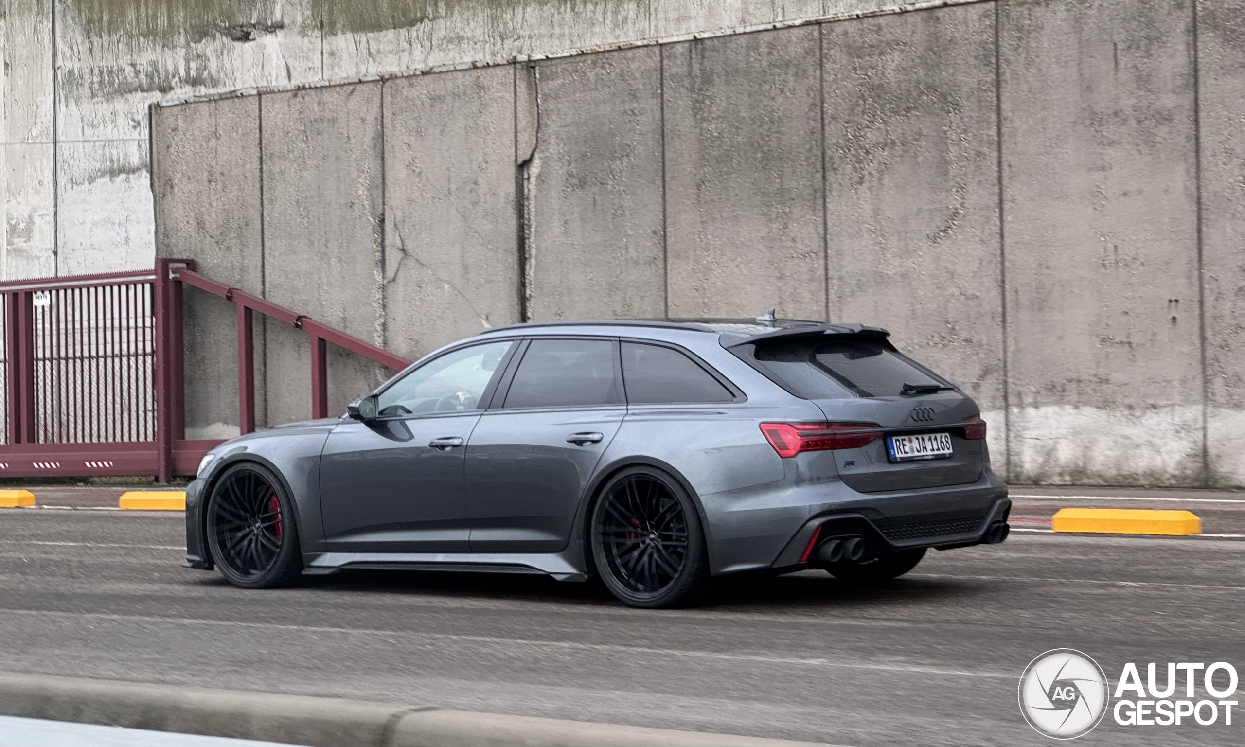 Audi ABT RS6-S Avant C8